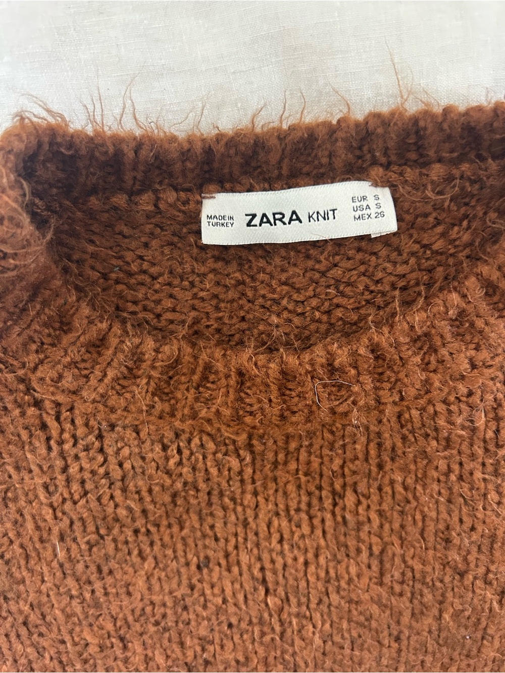 ZARA Cozy Rust Brown Crewneck Sweater - Picture 2 of 4
